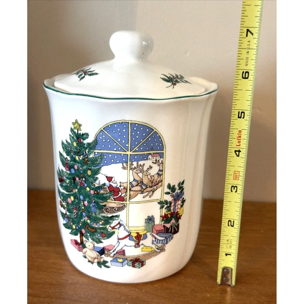 Vintage Nikko Christmastime 